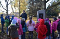 /album/a3-listopadu-2015-po-ricanech-ve-stopach-minulosti/vychazka-ricany-1-jpg/